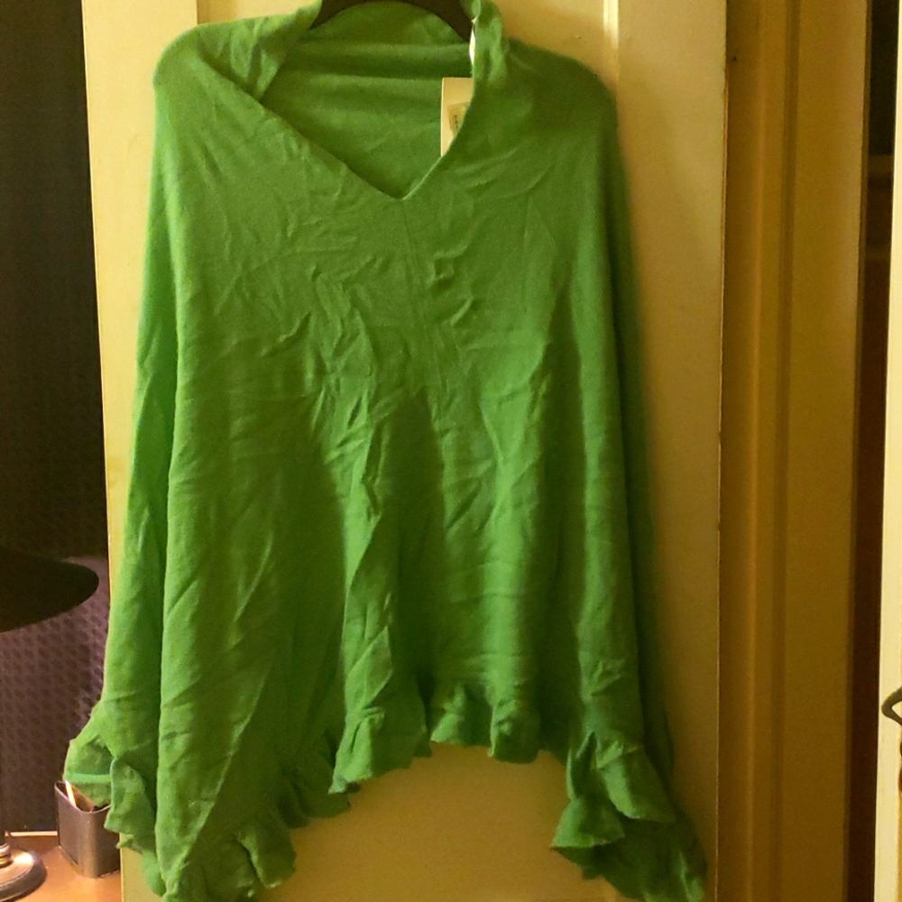 100% Cashmere Poncho